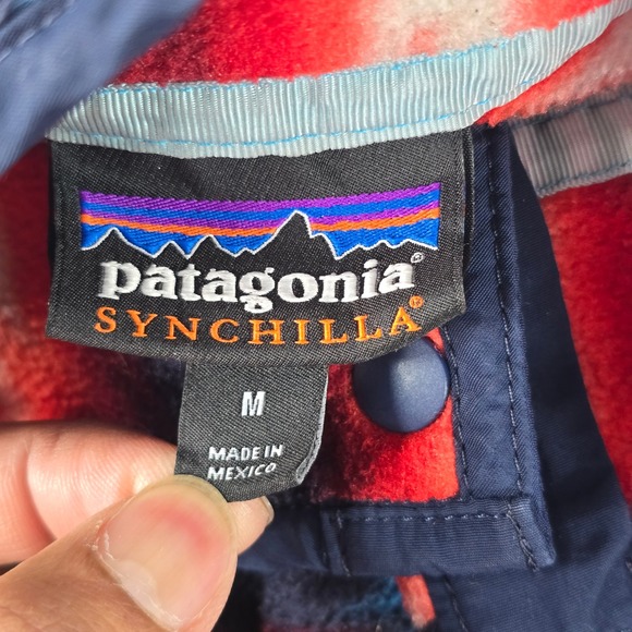 Patagonia Synchilla Snap-T Fleece Pullover Red Southwestern Tribal 25455 FA15 - Picture 6 of 9